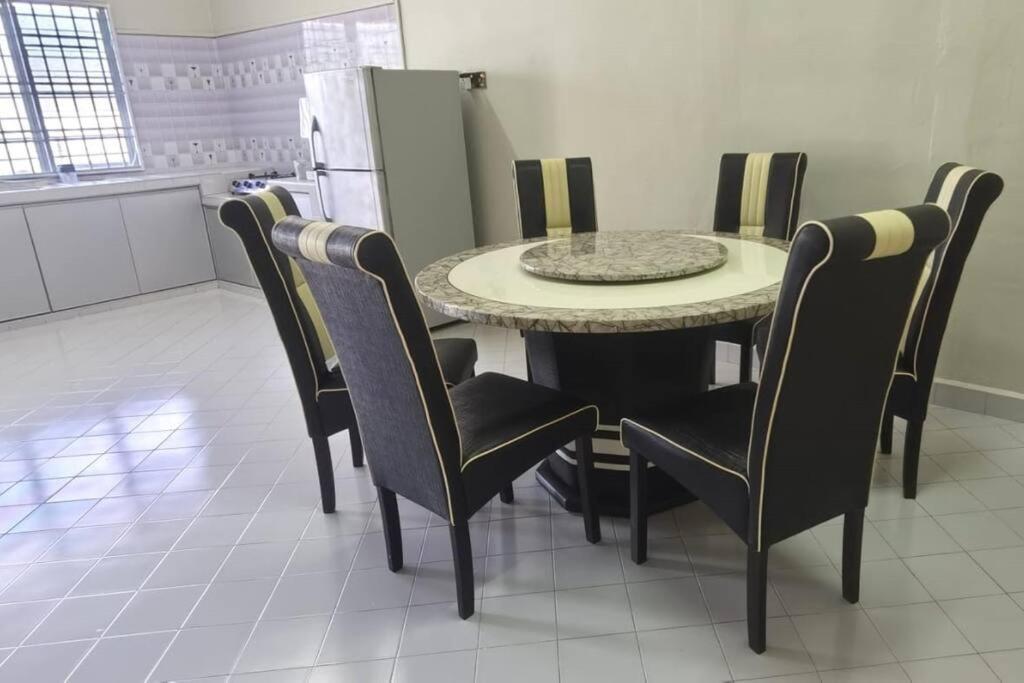 Mersing Spacious 3Bedroom With Free Parking Space Екстериор снимка