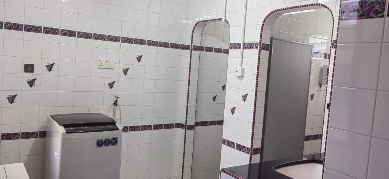 Mersing Spacious 3Bedroom With Free Parking Space Екстериор снимка